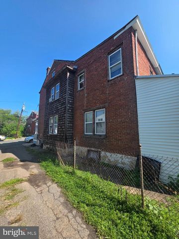 570 ROOSEVELT ST, Trenton, NJ 08618