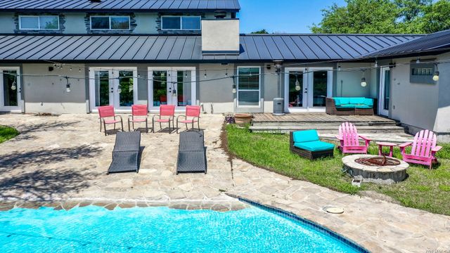 193 DORIS DR, Kerrville, TX 78028