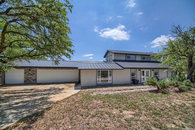 193 DORIS DR, Kerrville, TX 78028