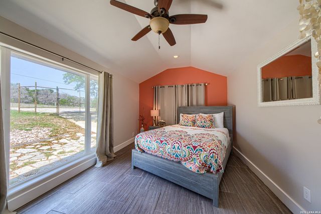 193 DORIS DR, Kerrville, TX 78028