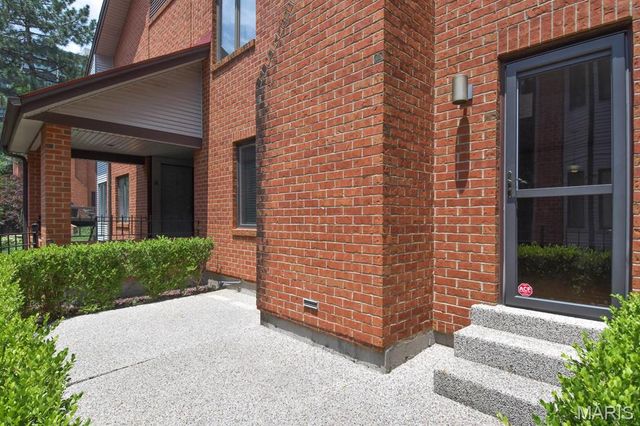 4444 Lindell Boulevard 7, St Louis, MO 63108