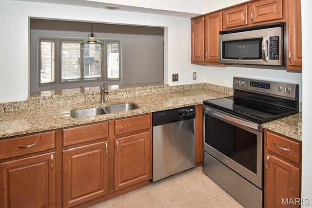 4444 Lindell Boulevard 7, St Louis, MO 63108