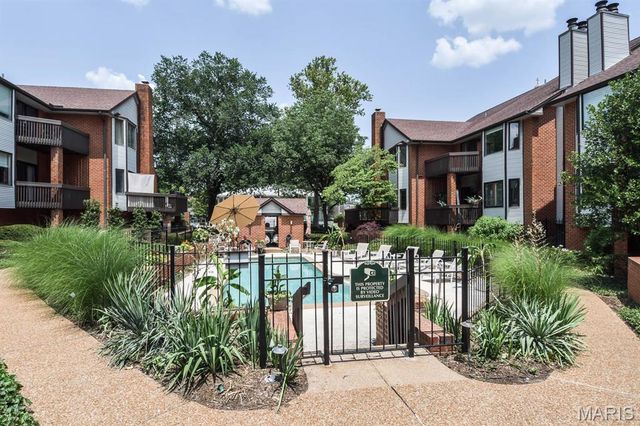 4444 Lindell Boulevard 7, St Louis, MO 63108