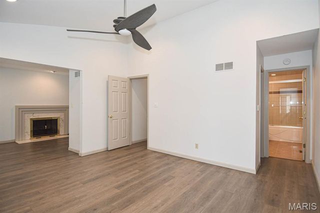 4444 Lindell Boulevard 7, St Louis, MO 63108