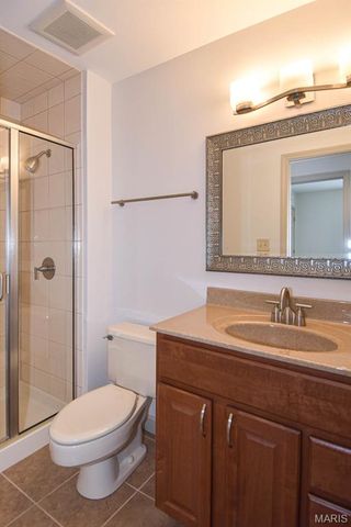 4444 Lindell Boulevard 7, St Louis, MO 63108