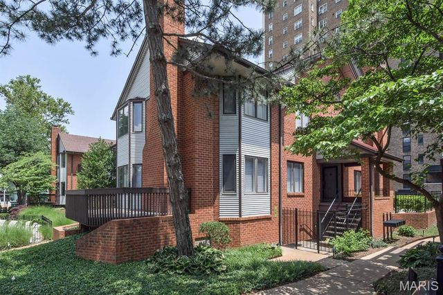 4444 Lindell Boulevard 7, St Louis, MO 63108