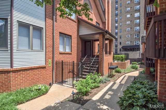 4444 Lindell Boulevard 7, St Louis, MO 63108