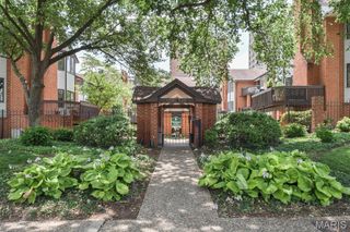 4444 Lindell Boulevard 7, St Louis, MO 63108