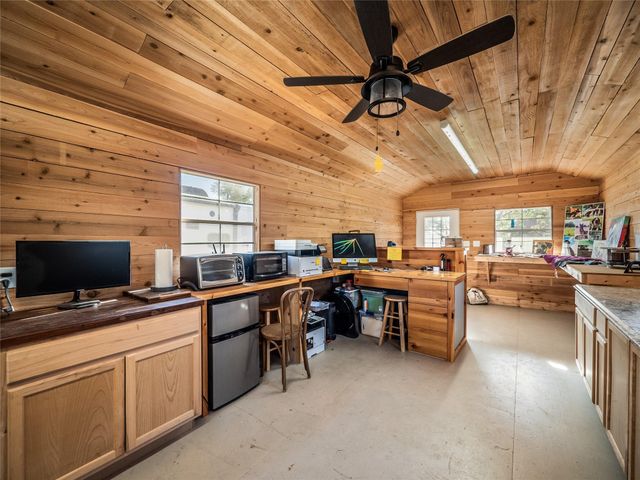 414 Walnut Creek RD, Bastrop, TX 78602