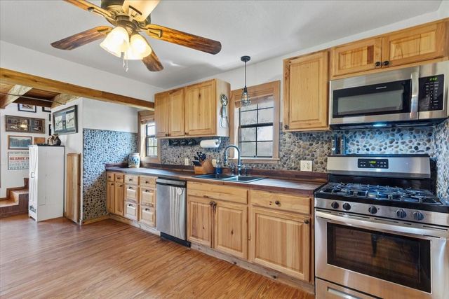 414 Walnut Creek RD, Bastrop, TX 78602