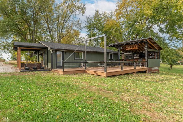7320 W 1150 S, Waveland, IN 47989