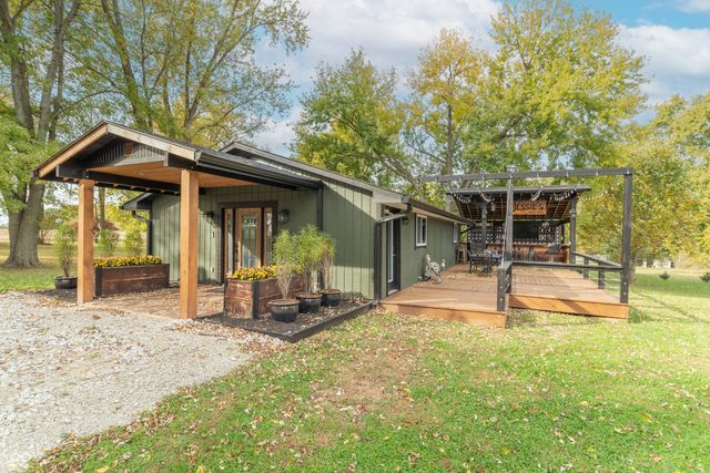 7320 W 1150 S, Waveland, IN 47989