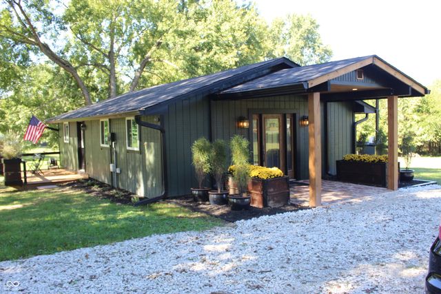 7320 W 1150 S, Waveland, IN 47989