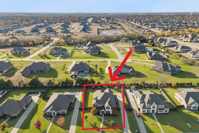 273 Shallow Brook Drive, Sunnyvale, TX 75182