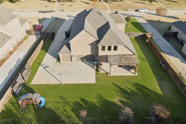 273 Shallow Brook Drive, Sunnyvale, TX 75182