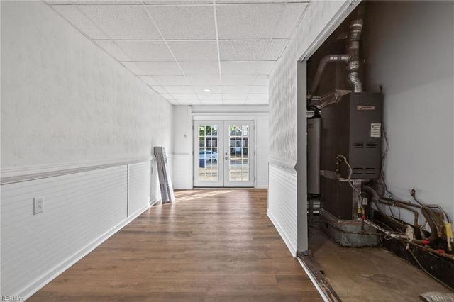 1214 Jamal LN W, Portsmouth, VA 23701