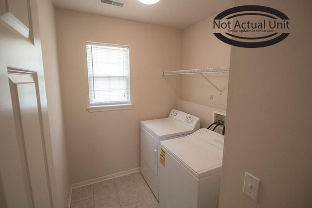 1881 W HARMONY ST, Columbia, MO 65203