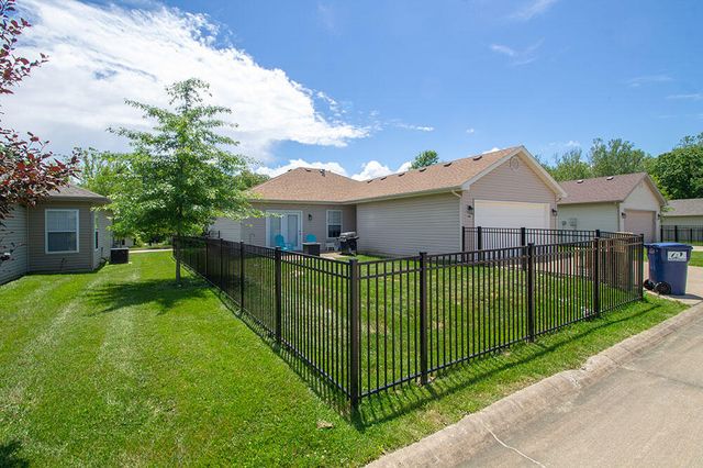 1881 W HARMONY ST, Columbia, MO 65203