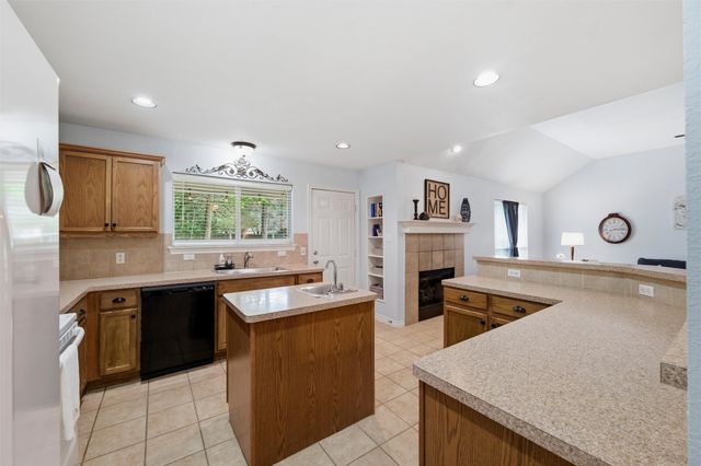 233 Country Meadows Drive, Waxahachie, TX 75165