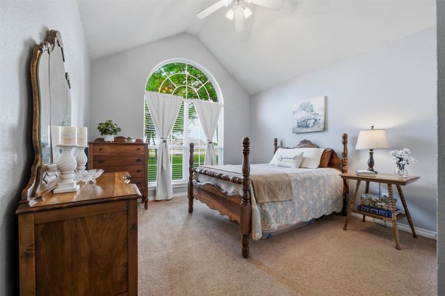 233 Country Meadows Drive, Waxahachie, TX 75165