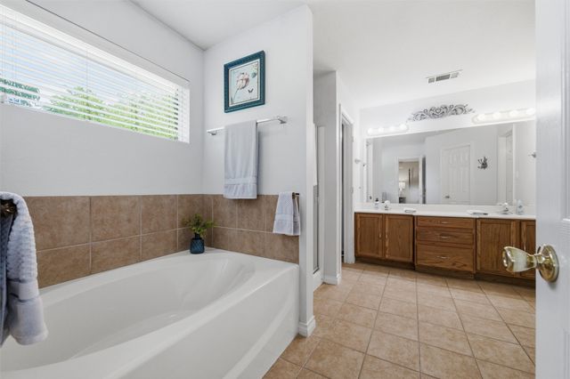 233 Country Meadows Drive, Waxahachie, TX 75165