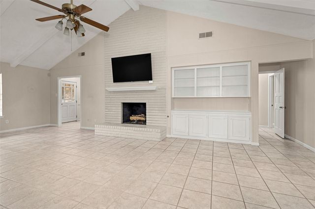 109 Timberside Drive, Conroe, TX 77304