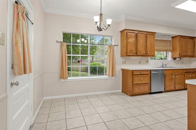 109 Timberside Drive, Conroe, TX 77304