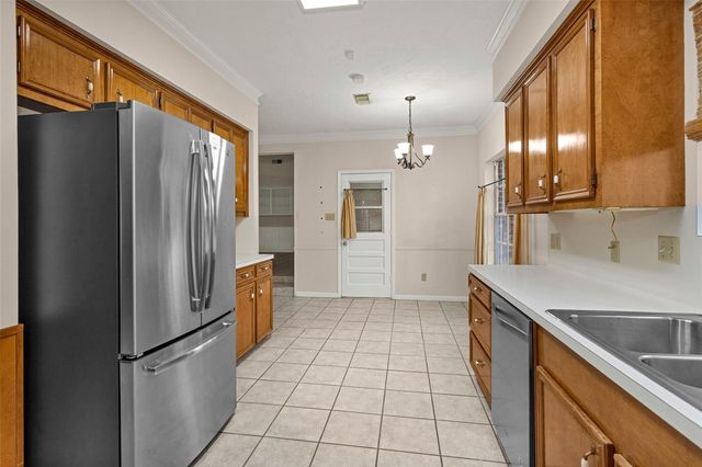 109 Timberside Drive, Conroe, TX 77304