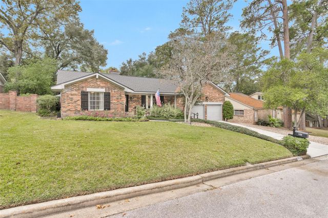 109 Timberside Drive, Conroe, TX 77304