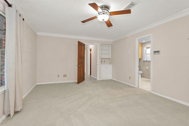 109 Timberside Drive, Conroe, TX 77304