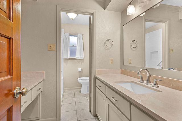 109 Timberside Drive, Conroe, TX 77304