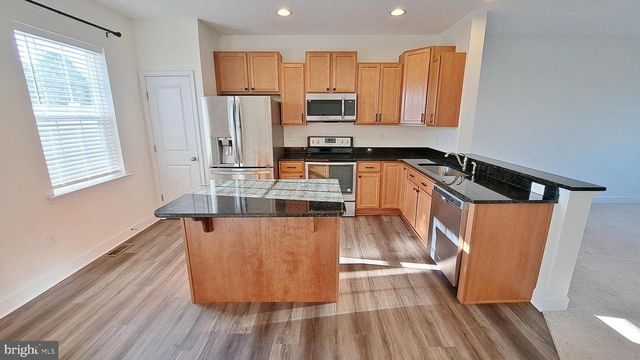26 HOLSTEIN DR, Hanover, PA 17331