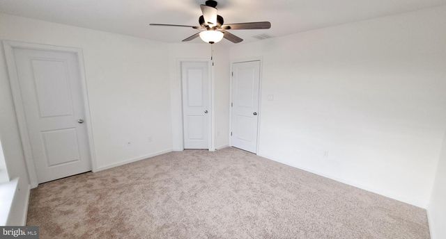 26 HOLSTEIN DR, Hanover, PA 17331