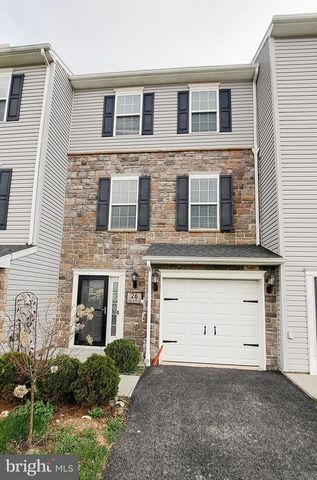 26 HOLSTEIN DR, Hanover, PA 17331