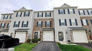26 HOLSTEIN DR, Hanover, PA 17331