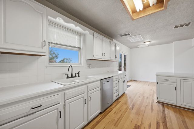 5941 SW Lago Cir, Augusta, KS 67010
