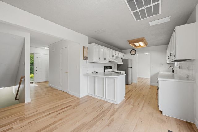 5941 SW Lago Cir, Augusta, KS 67010