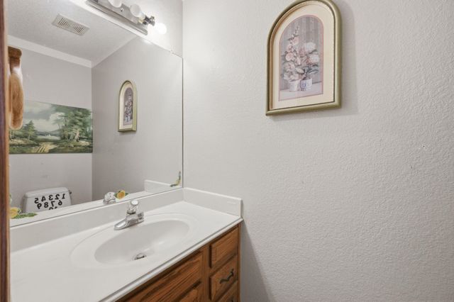 5941 SW Lago Cir, Augusta, KS 67010