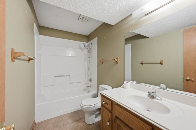 5941 SW Lago Cir, Augusta, KS 67010