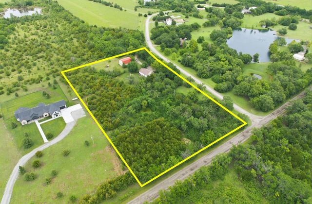 5941 SW Lago Cir, Augusta, KS 67010