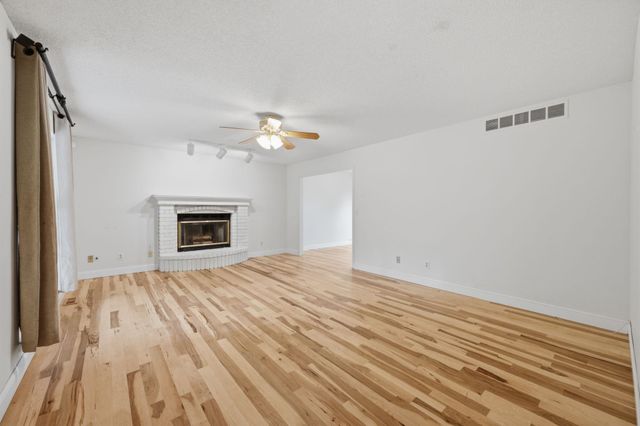 5941 SW Lago Cir, Augusta, KS 67010