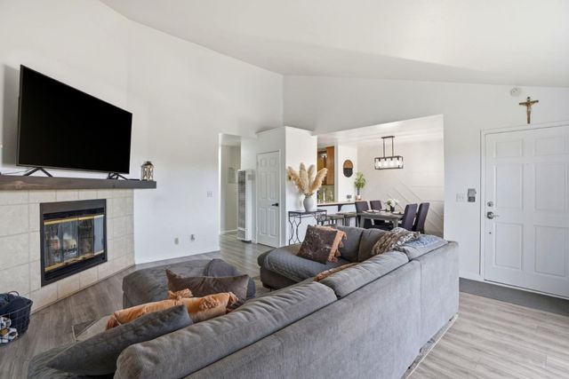 1055 Padre Drive 2, Salinas, CA 93901