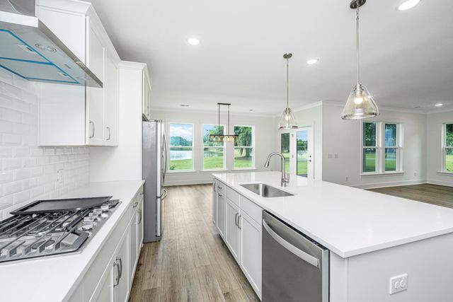 200 Darby Meadow Lane, Ridgeville, SC 29472