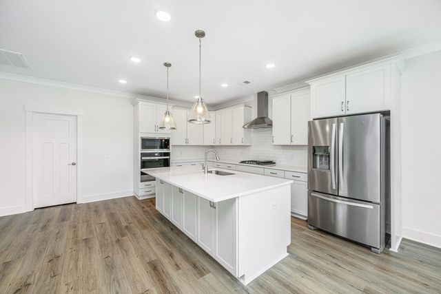 200 Darby Meadow Lane, Ridgeville, SC 29472