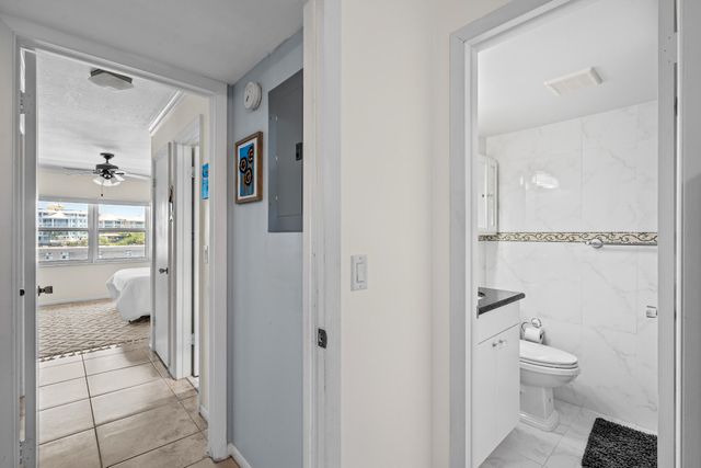 231 E Lantana Road Road E 203, Lantana, FL 33462