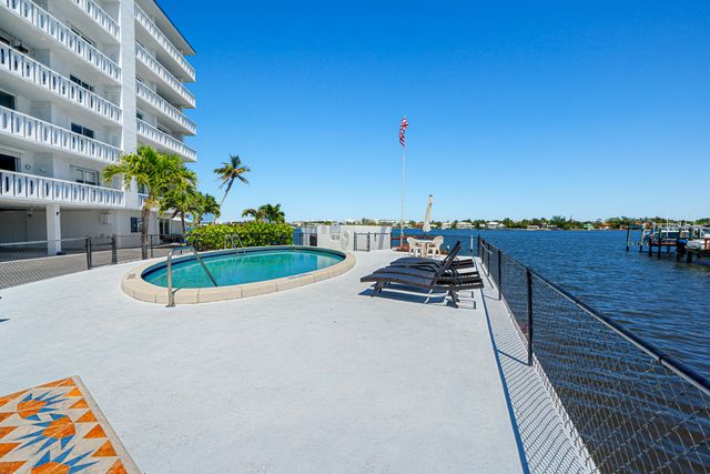 231 E Lantana Road Road E 203, Lantana, FL 33462