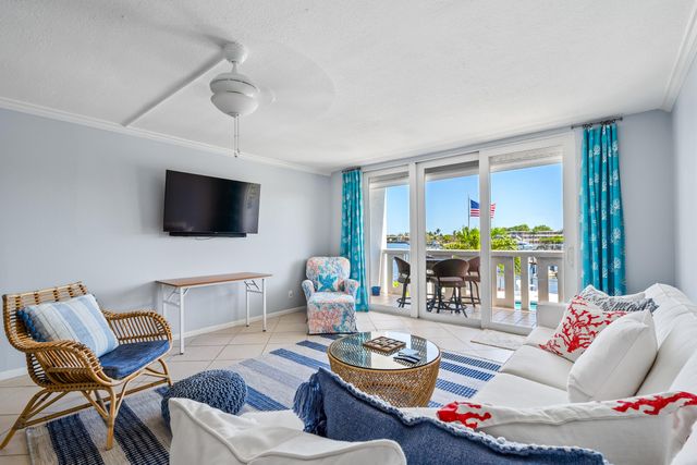 231 E Lantana Road Road E 203, Lantana, FL 33462