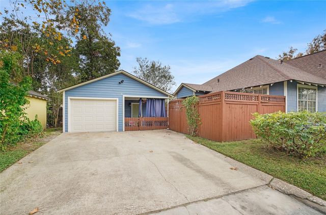 114 W Lobit Street, Baytown, TX 77520