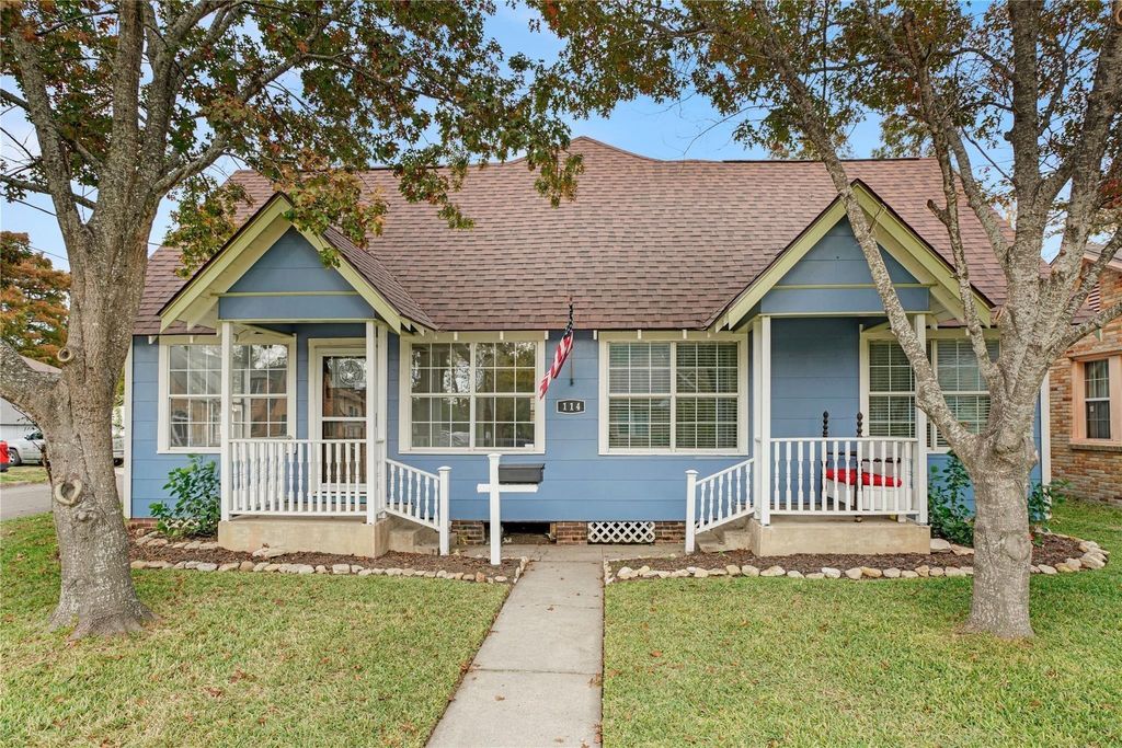 114 W Lobit Street, Baytown, TX 77520