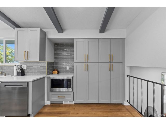 6641 W 72nd Dr, Arvada, CO 80003
